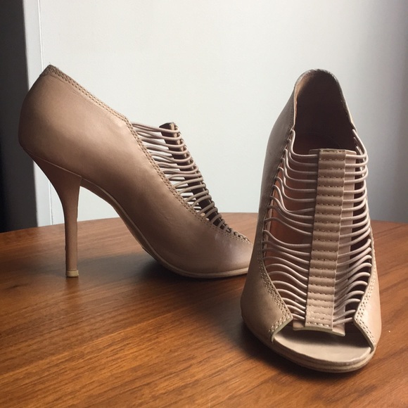 Givenchy Heels Sz 38 - Picture 8 of 8